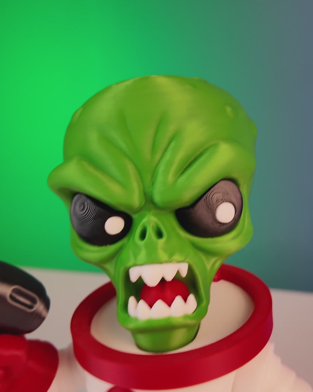 Space Alien Ranger – 3D Printed Sci-Fi Character Figure (7 in.)